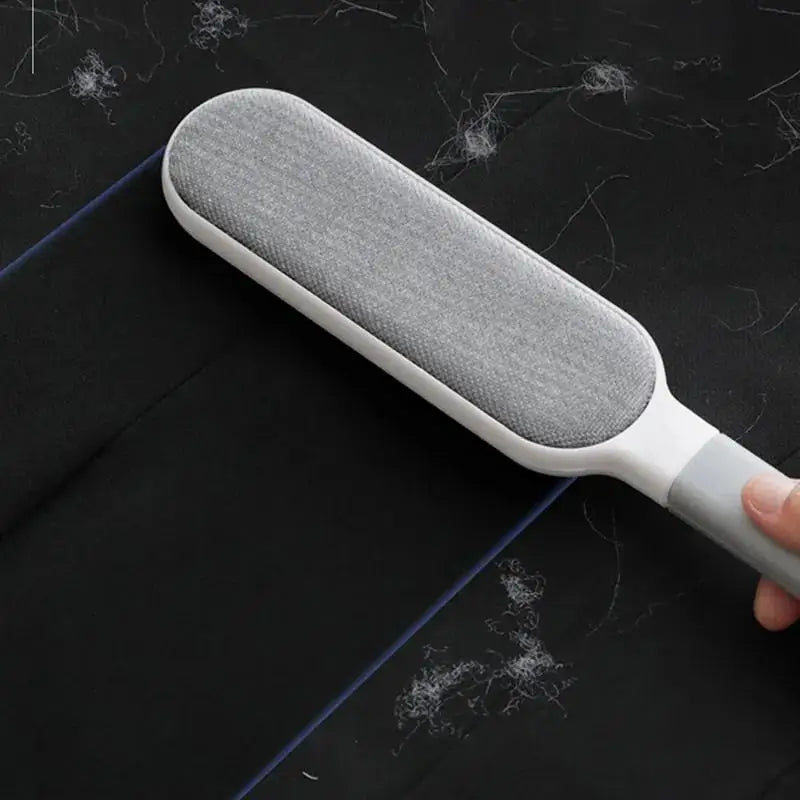 Brosse anti-peluches électrostatique manuelle double face