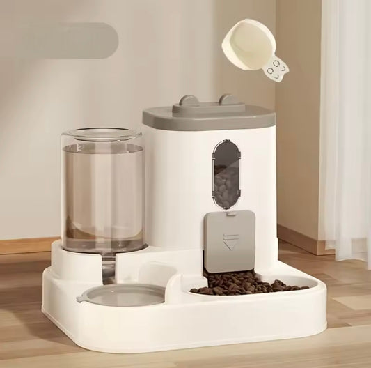 Distributeur de nourriture et d'eau